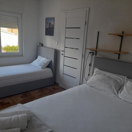 Apartments Malou Baška Voda 部屋 写真