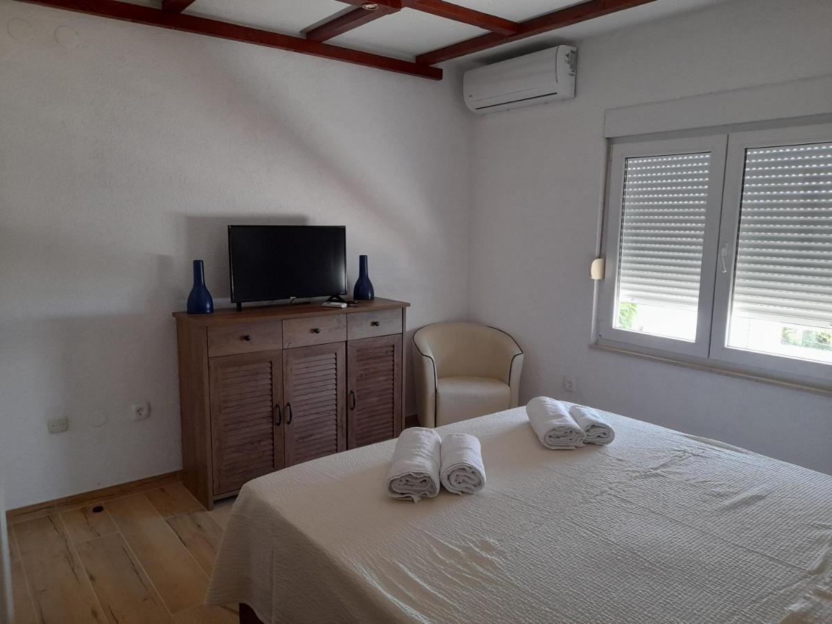 Apartments Malou Baška Voda 部屋 写真