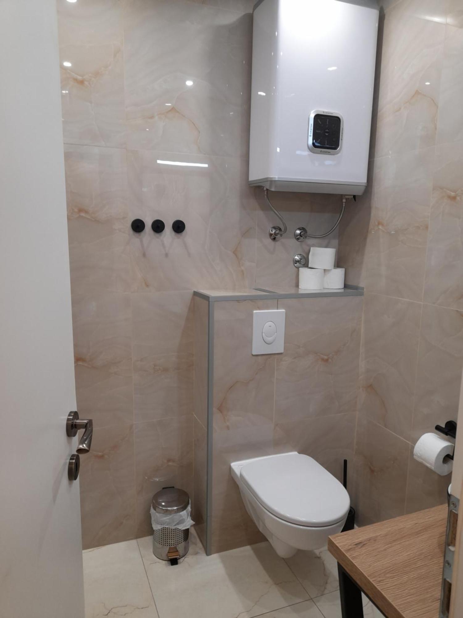 Apartments Malou Baška Voda 部屋 写真