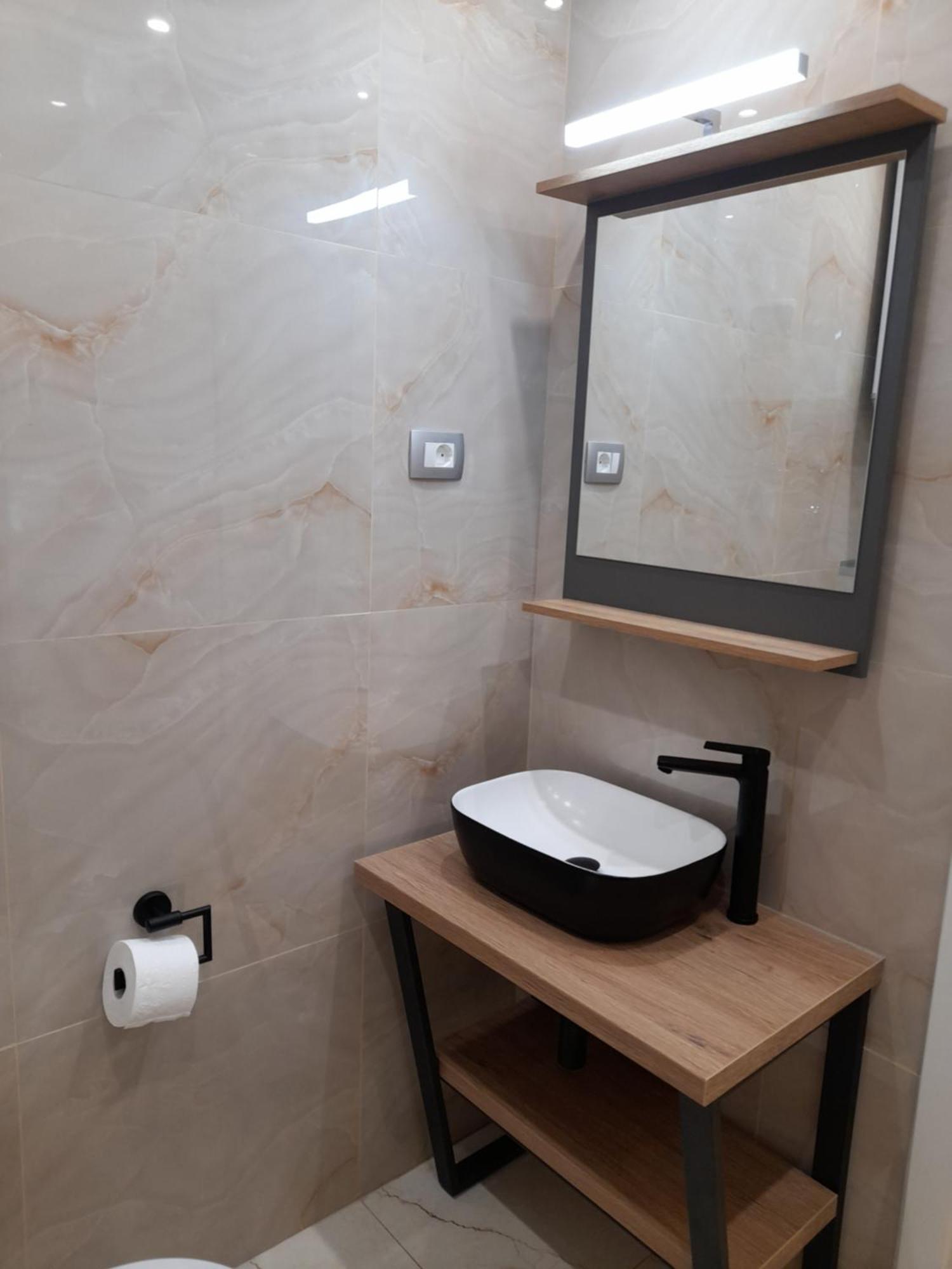 Apartments Malou Baška Voda 部屋 写真